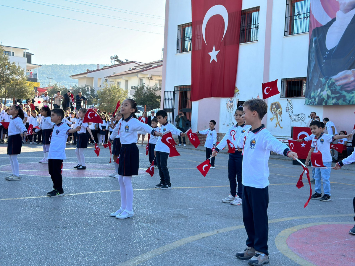 29 Ekim Cumhuriyet Bayramı Akbük’tede Coşkuyla Kutlandı