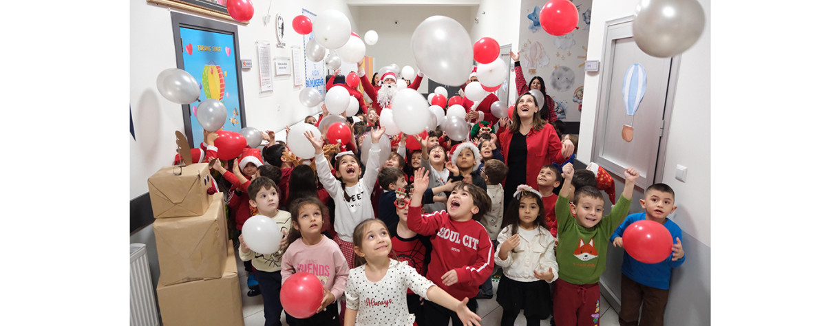 BAŞKAN ÇERÇİOĞLU YENİ YILDA MİNİK ÖĞRENCİLERİ UNUTMADI