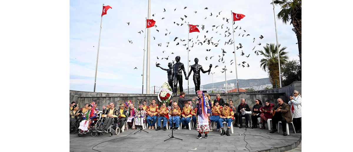 KUŞADASI’NDA ‘3 ARALIK DÜNYA ENGELLİLER GÜNÜ’ KUTLANDI